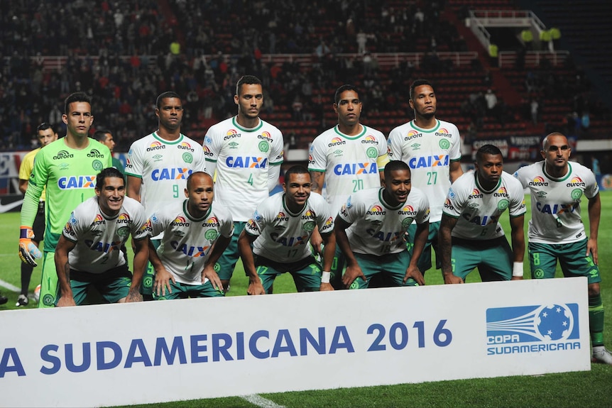 Chapecoense players pose before Sudamericana semi-final