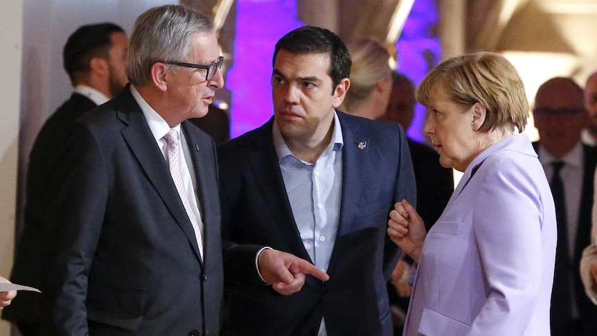Leaders talk at Malta migration summit.