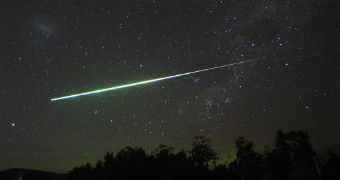 Meteor in the night sky