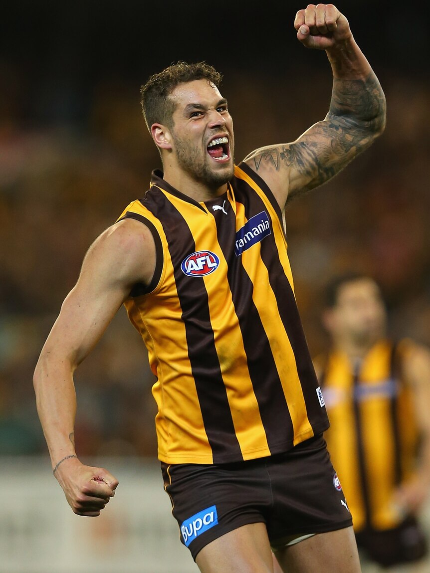 Lance Franklin booted four goals as the Hawks continued to have Collingwood's number.
