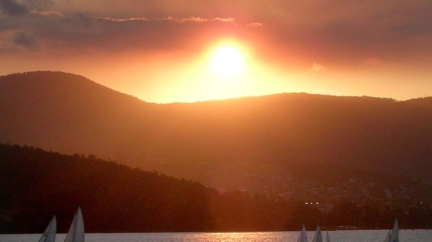 Smokey sunset over Derwent River