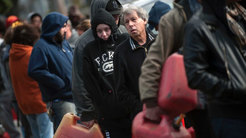 Americans queue for fuel in wake of Sandy