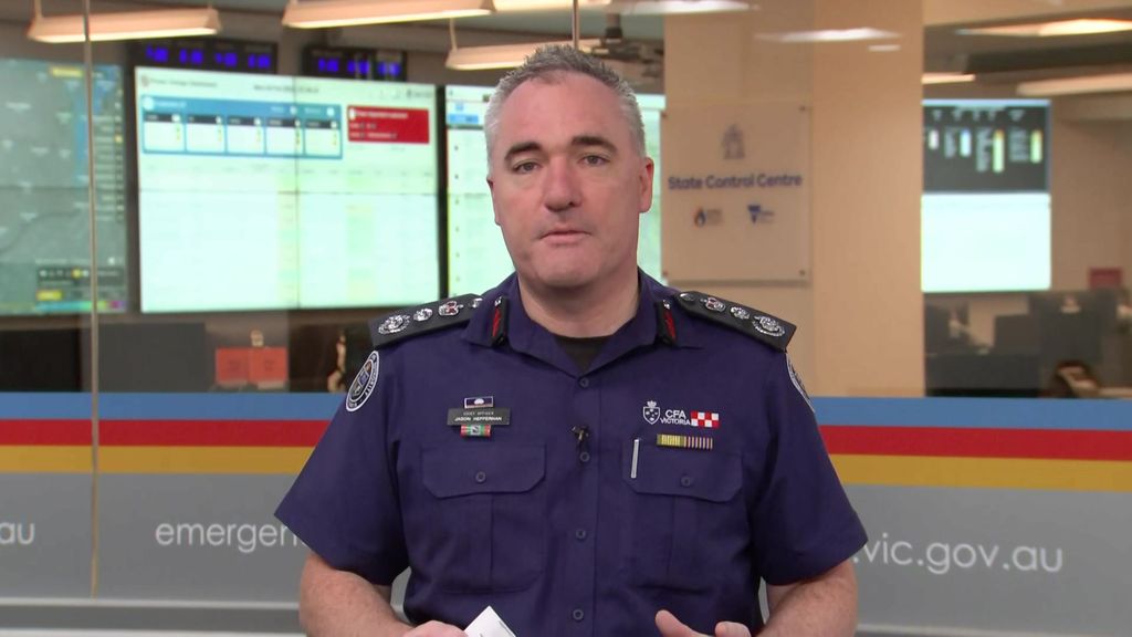 CFA chief warns of 'very challenging' day for Victorian firefighters ...