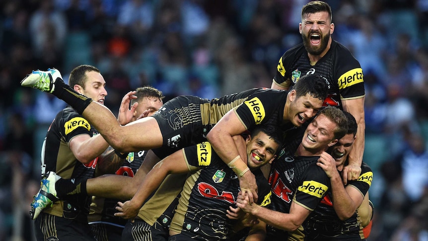 Penrith Panthers celebrate Tyrone Peachey's try