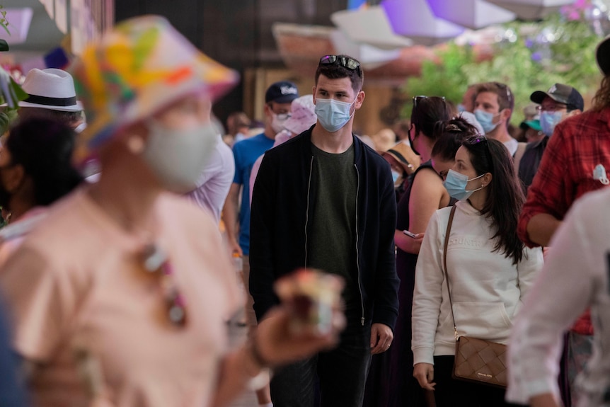 Crowds at a food festival.