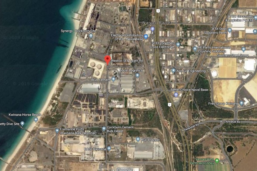 The map shows the point where a fire was reported, near the power station.