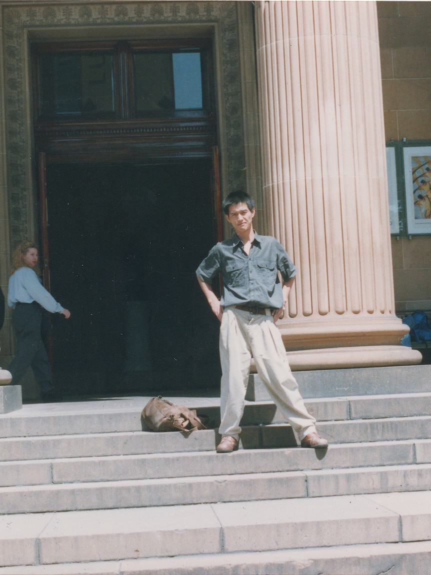 A young pan pictured in front of the art gallery of NSW in 1992