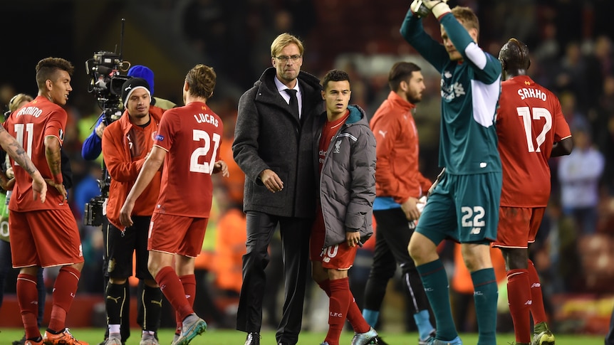 Jurgen Klopp looks on after Liverpool draw