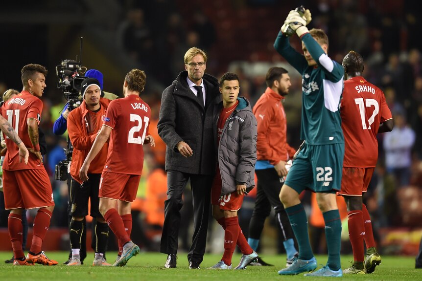 Jurgen Klopp looks on after Liverpool draw