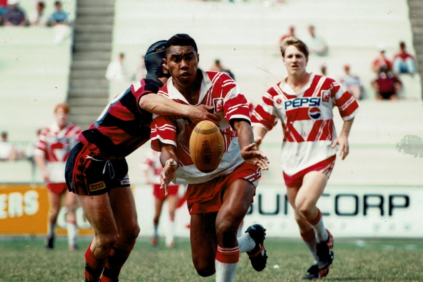 Petero Civoniceva playing for Redcliffe in 1994