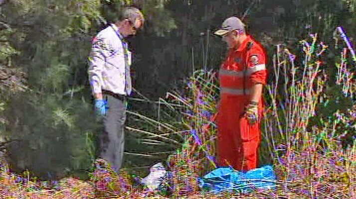 Police collect material from Lake Joondalup