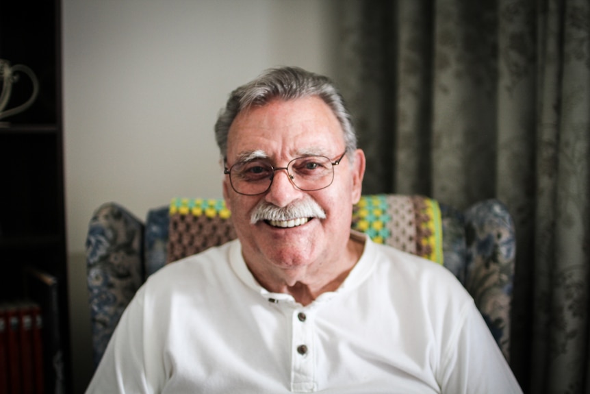 A close up photograph of aged care resident Alwyn Clarke, 80, from Inglewood in central Victoria.