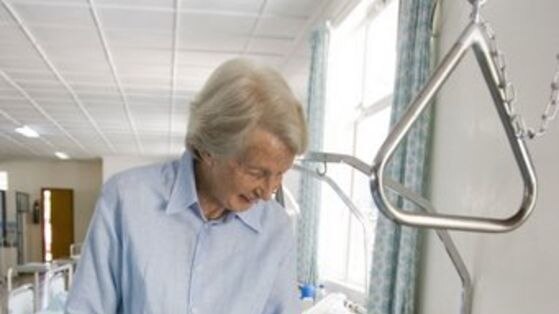 Dr Catherine Hamlin in a maternity ward in an Ethiopian hospital