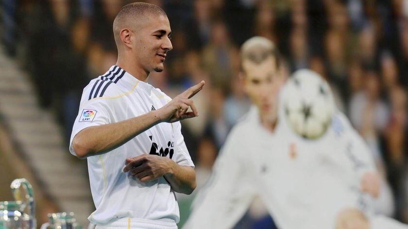 Benzema was unveiled in front of 20,000 fans.