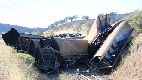 Coal train derails at Kankool in the NSW Upper Hunter