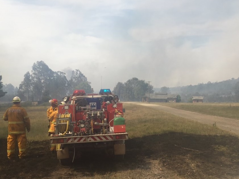 The RFS is urging residents near Cessnock to stay informed.