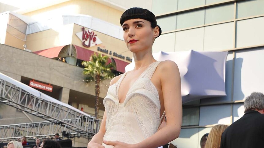 Rooney Mara arrives on the red carpet for the 84th annual Academy Awards