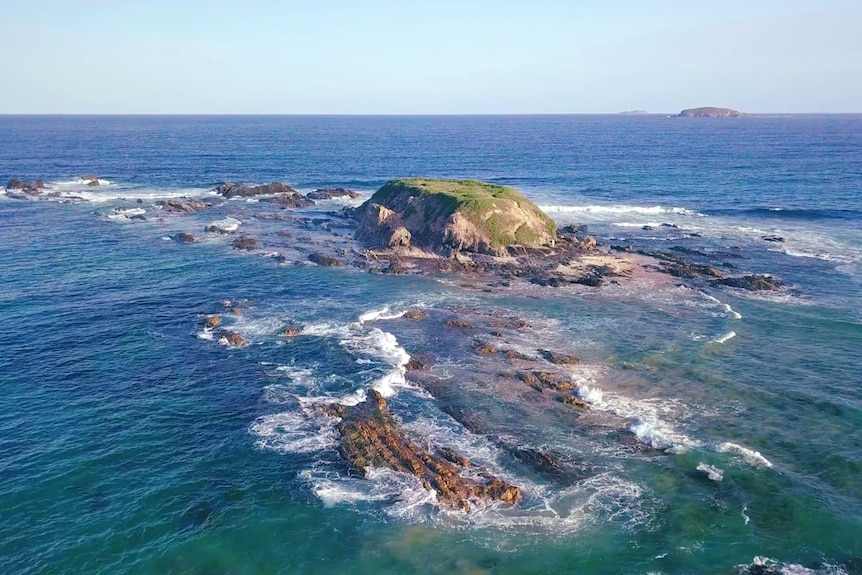 drone image of islands 