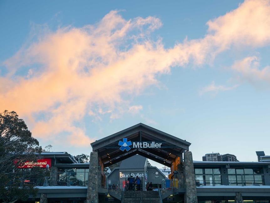 The entrance to the Mount Buller snowfields.