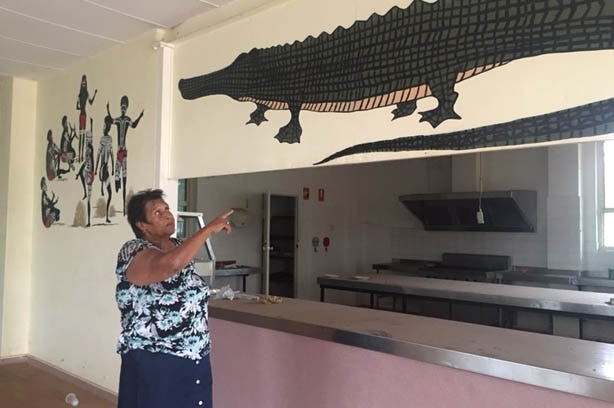 Maxine Armstrong with murals done in the 1980s in the Bungarun dinner hall, not long before it closed.