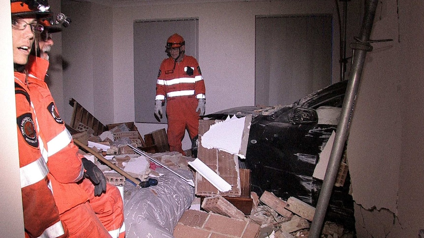 Car smashes into home in Baldivis