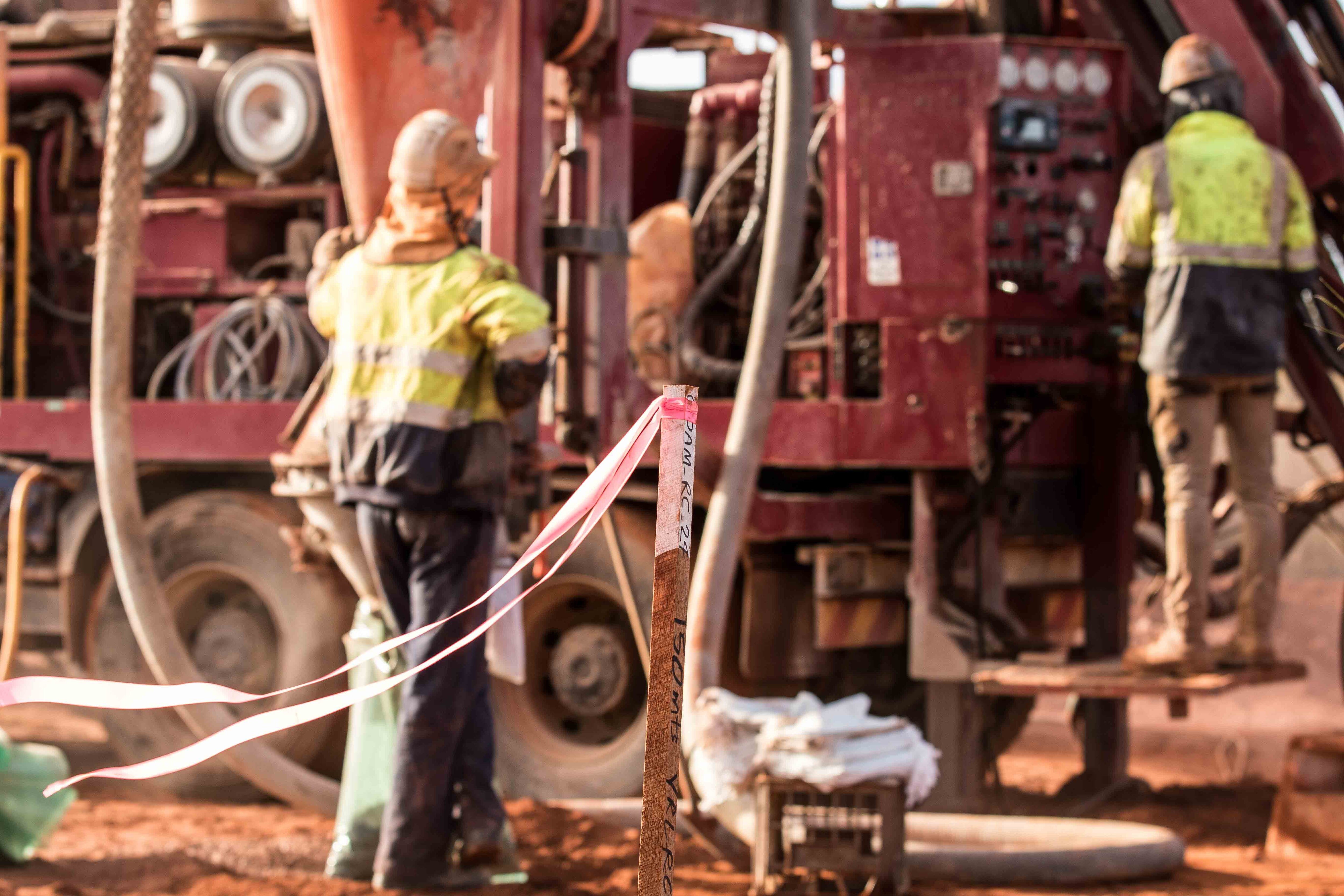 Drilling contractor first to be certified carbon neutral, wants mining