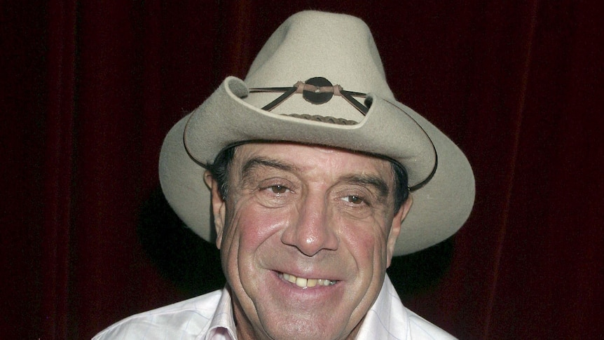 Molly Meldrum on red carpet