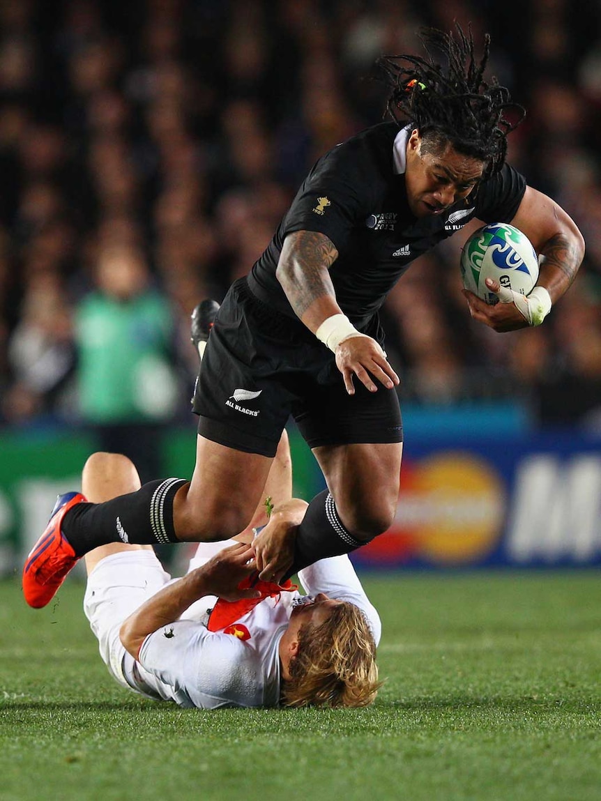 Nonu takes the ball up for the All Blacks