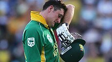 A dejected Graeme Smith leaves the field after being dismissed for just 6.