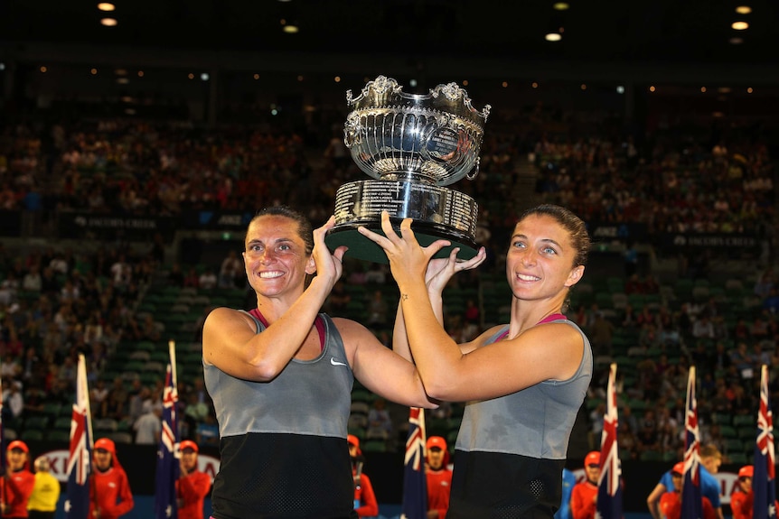 Errani and Vinci with the Australian Open doubles trophy