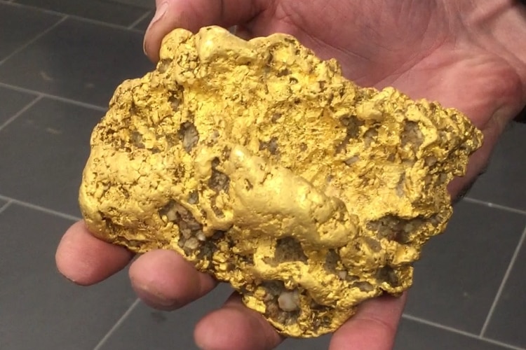worlds largest gold nugget