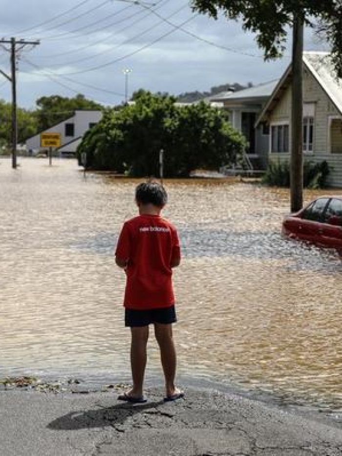 Towns flooded and residents isolated as heavy rain his northern NSW ...