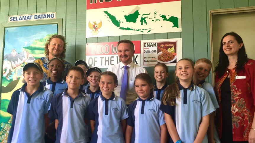 Shadow Treasure Chris Bowen with students from Coffs Harbour Christian School, Indonesian program