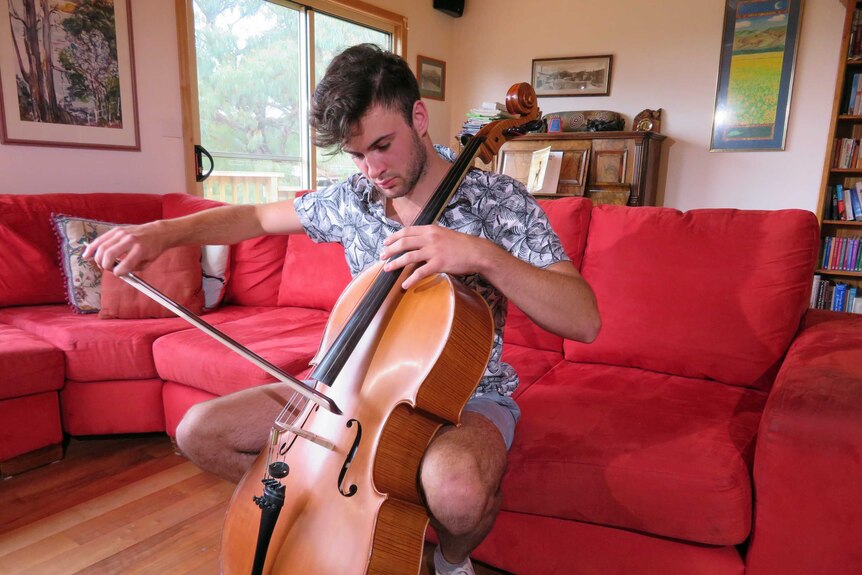 Gavin Duhig playing cello
