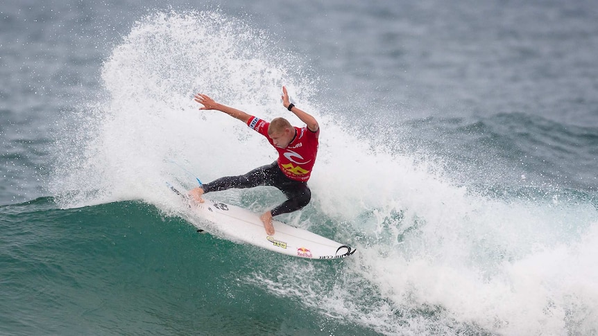 Mick Fanning wins in Portugal