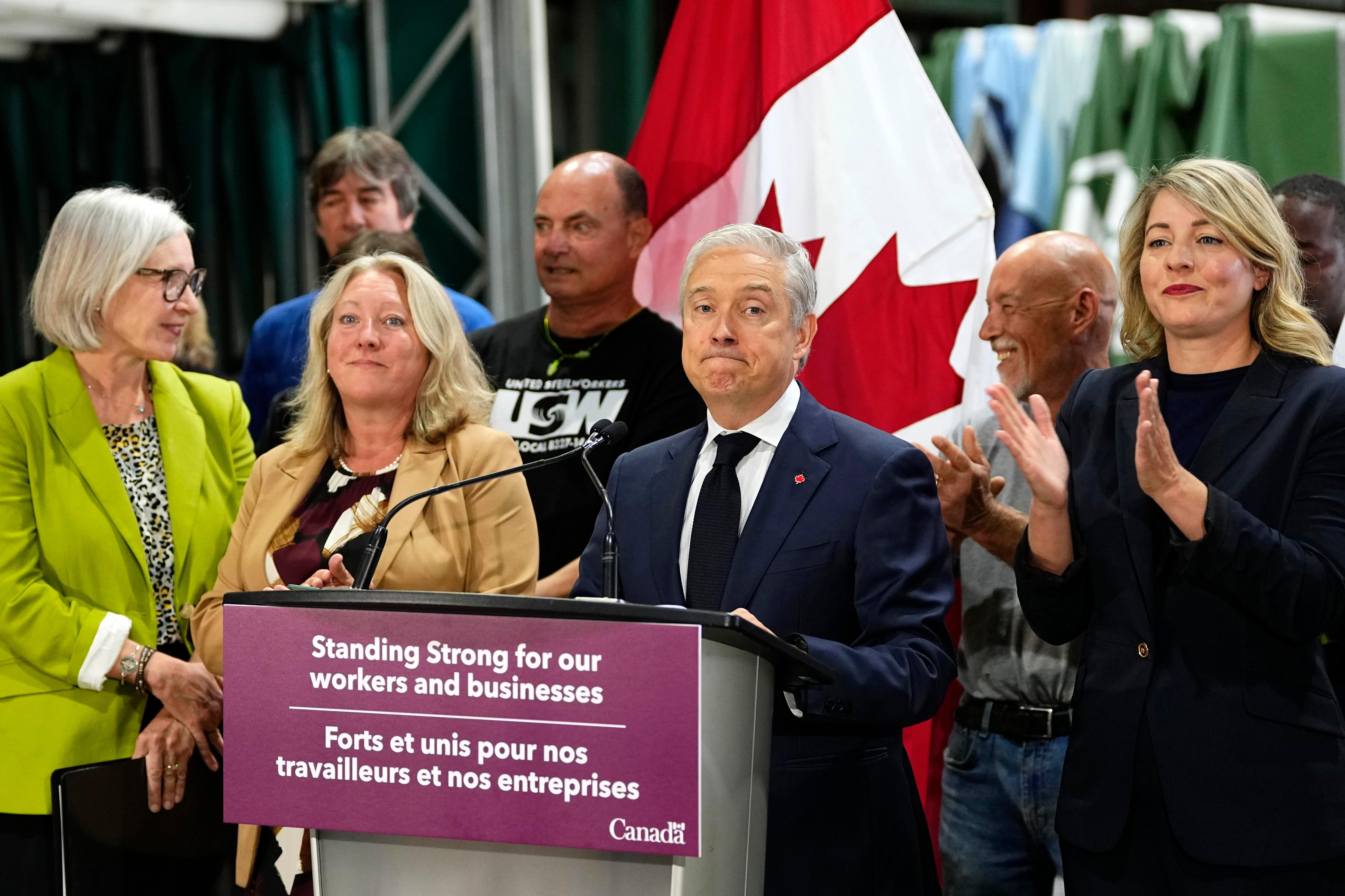 As trade war blows up and insults fly, Canada strikes back at Trump