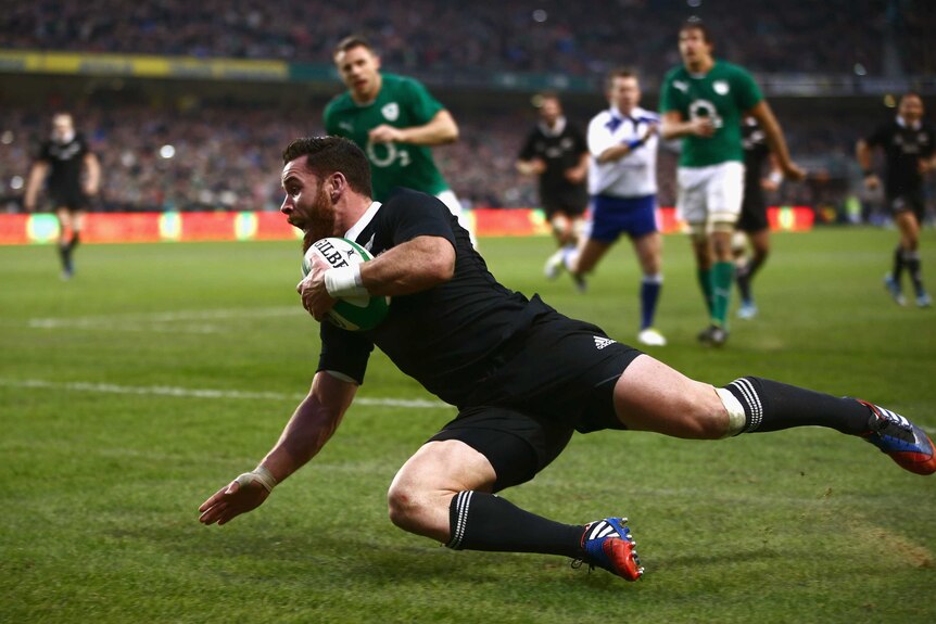 Ryan Crotty scores winning try for New Zealand against Ireland at Lansdowne Road