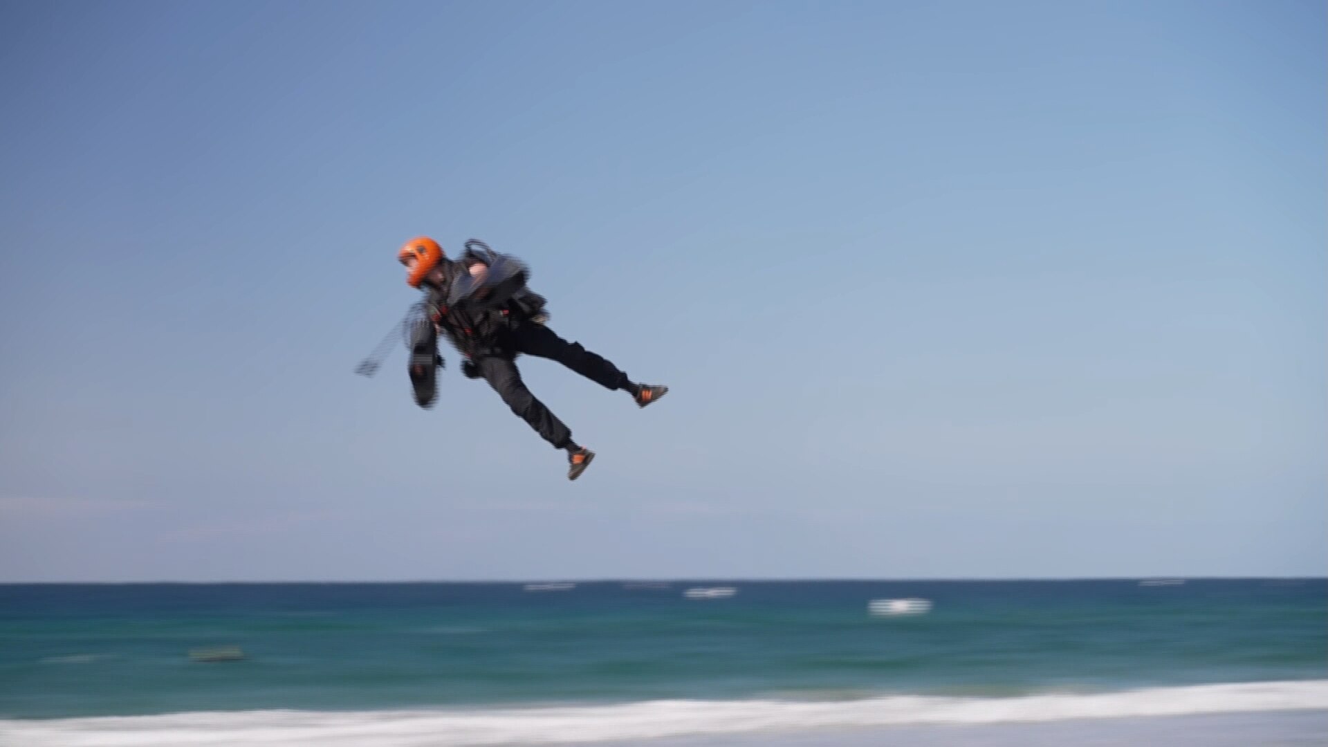 Jet Pack features at Pacific Airshow - ABC News