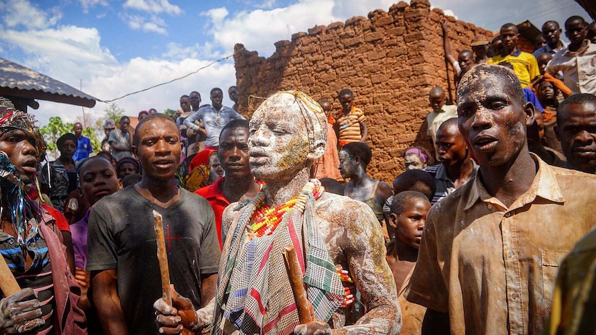 Tribal Circumcision Ritual Becomes Africa S Latest Tourist Attraction Abc News
