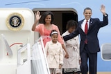US President Barack Obama arrives in Russia with his family