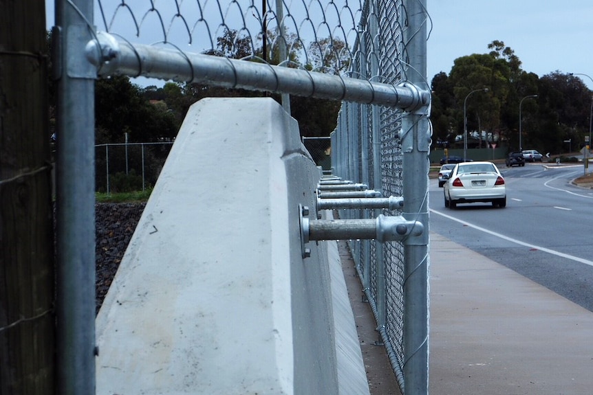 Southern Expressway temporary fencing