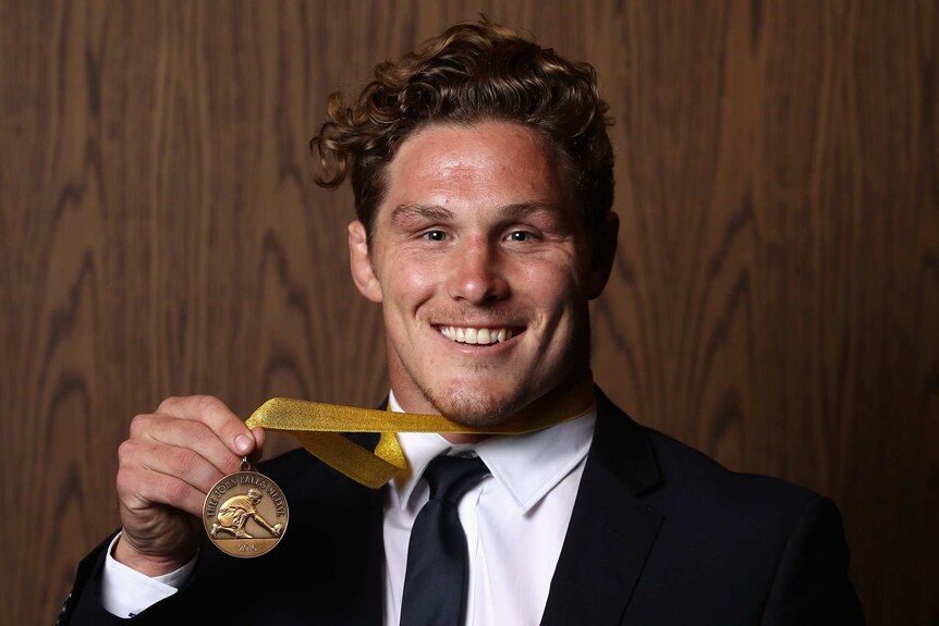 Wallabies vice-captain Michael Hooper with the 2016 John Eales medal.