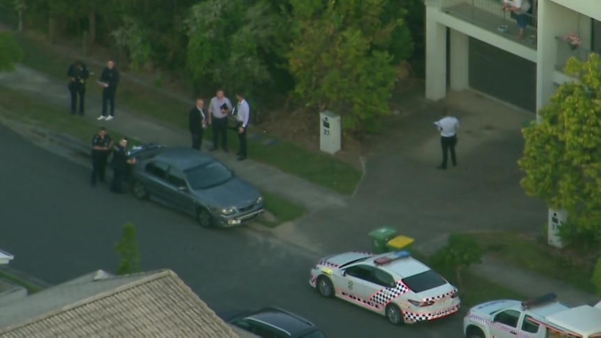 Gold Coast police shoot man allegedly armed with a knife during welfare check