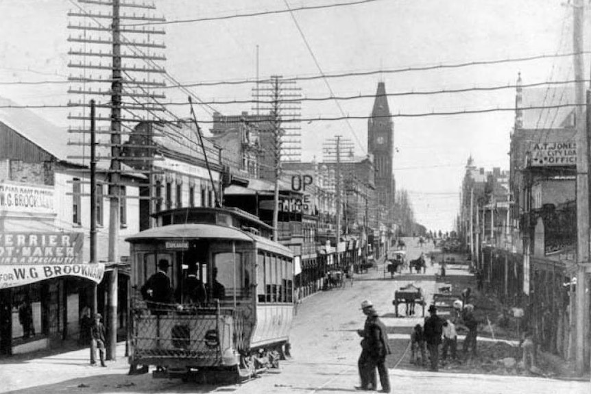 Barrack Street in 1901, with the pawn brokers now owned by Alfred Jones.