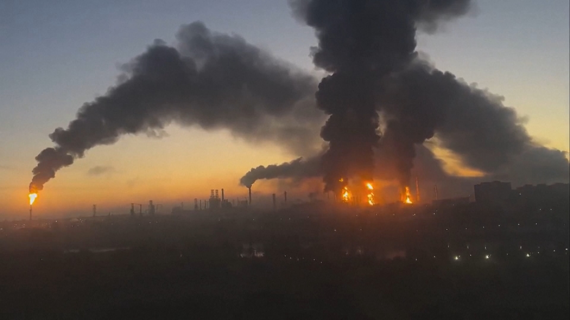 Ukraine launches massive drone attack on Moscow - ABC News & Headlines – Australian Broadcasting Corporation