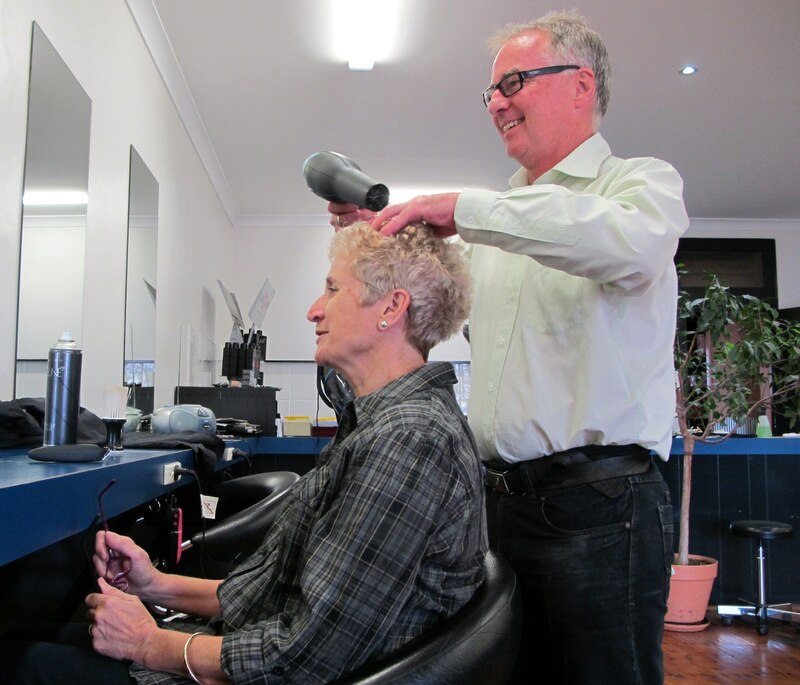 Hairdressers doing good during drought ABC News