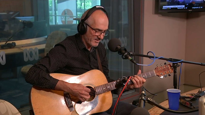 Paul Kelly performing in the ABC Radio Melbourne studio.