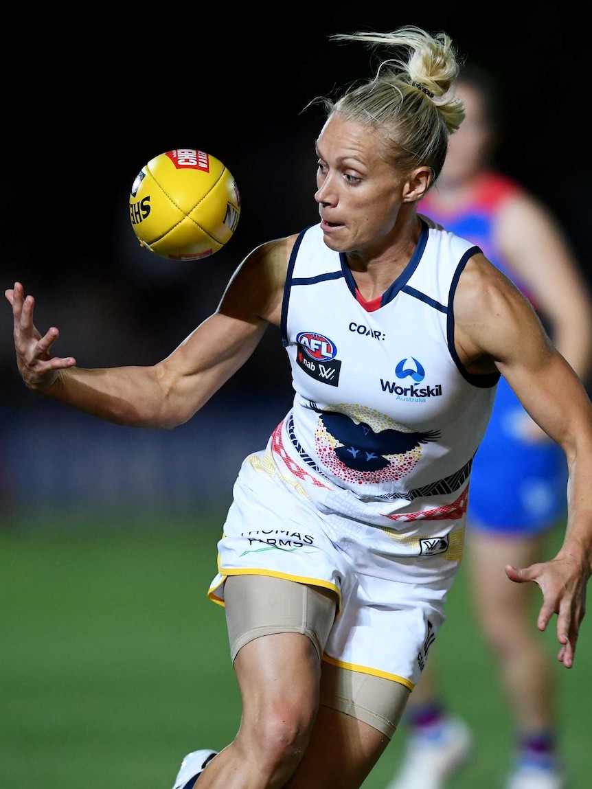 Erin Phillips of the Crows in possession during the round 2 AFLW match between the Adelaide Crows and the Western Bulldogs and Whitten Oval in Melbourne