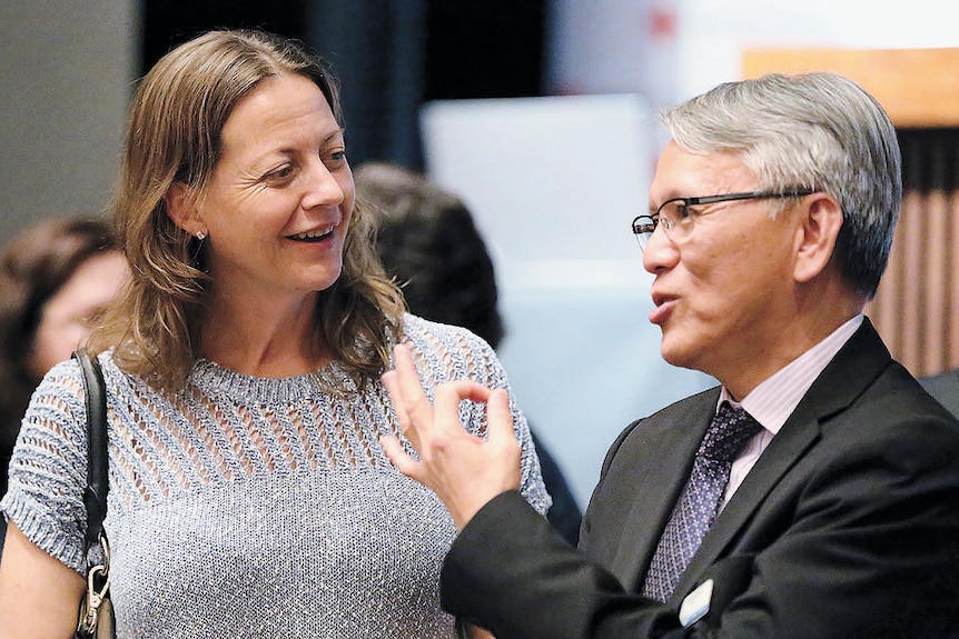 Dr McKetin talks to the Mount Gambier Mayor Andrew Lee at their community ice forum last month.