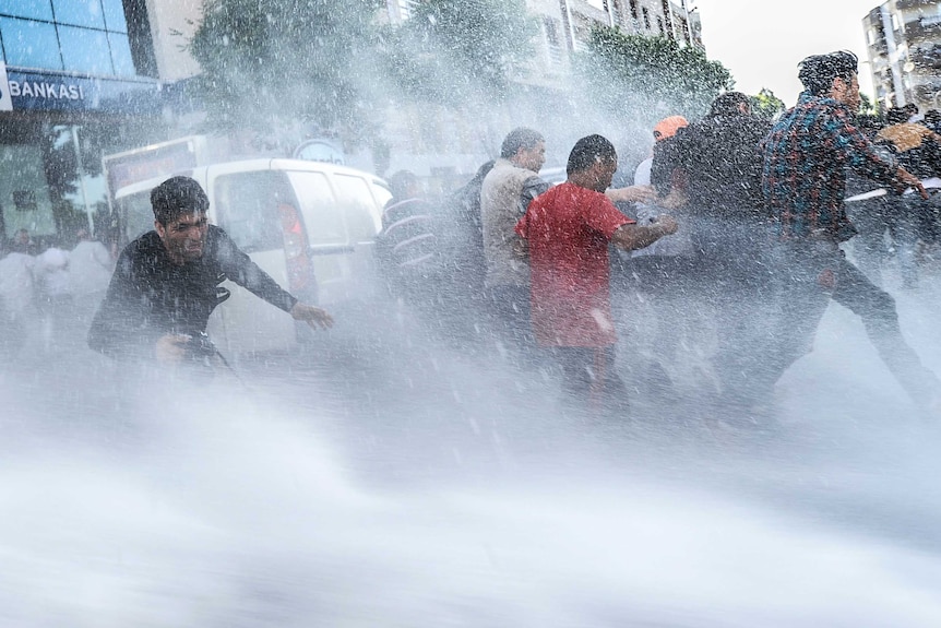 Turkish police mine riot